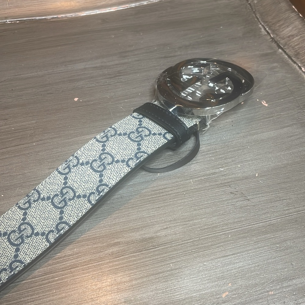 Gucci Blue and Silver Belt 80-32 NWOT - Picture 2 of 3